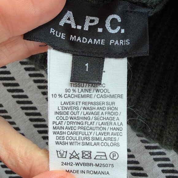 A.P.C. MICHELE KNIT WOOL & CASHMERE BEANIE IN GREEN SIZE 1 / SMALL/MEDIUM